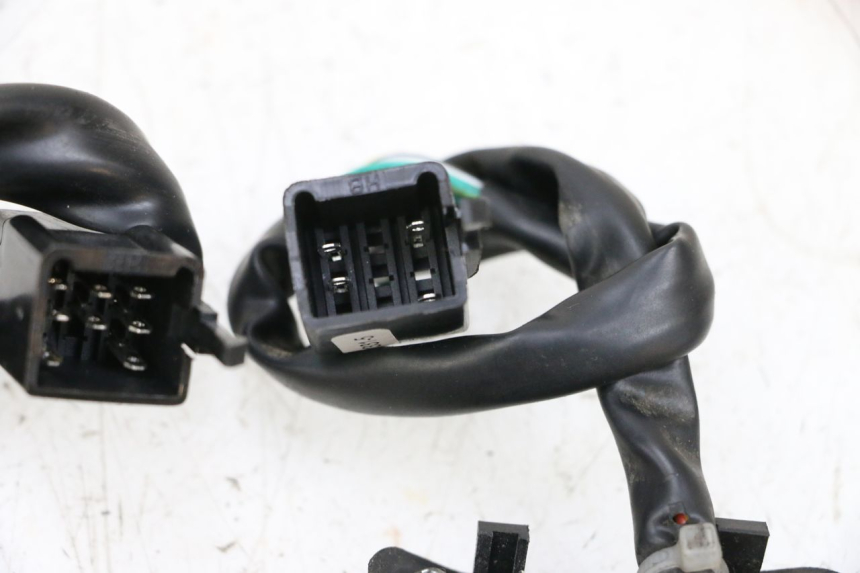 photo de HANDLEBAR SWITCHES JM MOTORS SANTANA 50 (2014 - 2023) - Zoom on usage condition