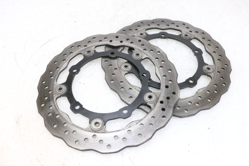 photo de PAIR FRONT BRAKE DISC YAMAHA MT-07 MT07 ABS 700 (2018 - 2020) - Surface and material condition