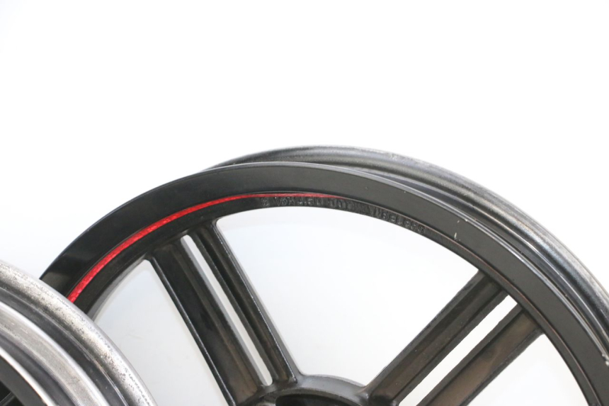 photo de RIMS PAIR KYMCO AGILITY 16+ 4T 50 (2018 - 2023) - Technical close-up