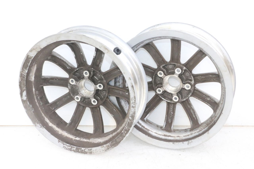 photo de PAIR OF RIMS PIAGGIO MP3 LT 300 (2010 - 2016)