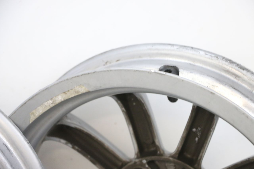photo de RIMS PAIR PIAGGIO MP3 RL 250 (2007 - 2010) - Detailed visual inspection
