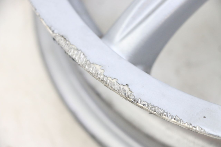 photo de RIMS PAIR PIAGGIO MP3 RL 250 (2007 - 2010) - Technical close-up