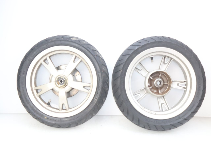 photo de PAIR OF RIMS PEUGEOT KISBEE 2T 50 (2010 - 2017)