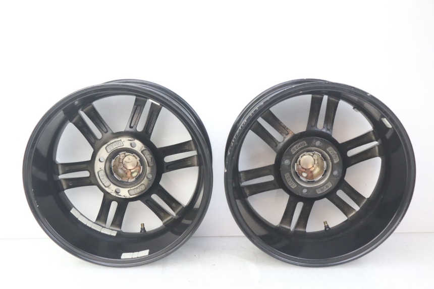 photo de PAIR OF RIMS SPY RACING F3 350 (2015 - 2022)