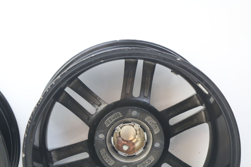 photo de PAIR OF RIMS SPY RACING F3 350 (2015 - 2022)