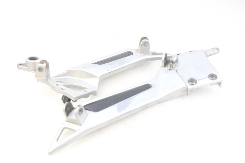 photo de PAIR OF FRONT FOOTREST BRACKETS YAMAHA FJR ABS 1300 (2006 - 2012)