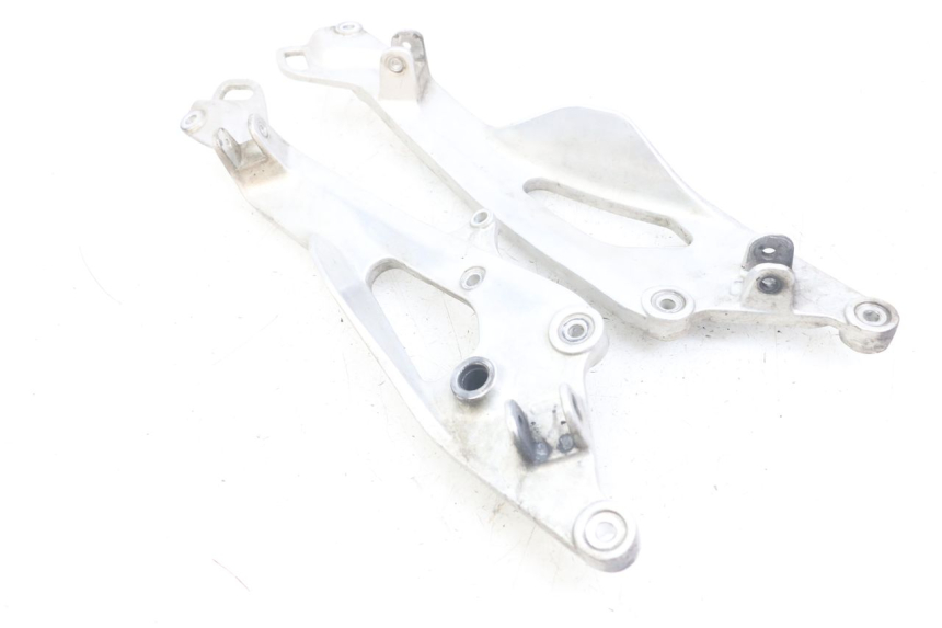 photo de PAIR OF FRONT FOOTREST BRACKETS YAMAHA TDM ABS 900 (2002 - 2014)