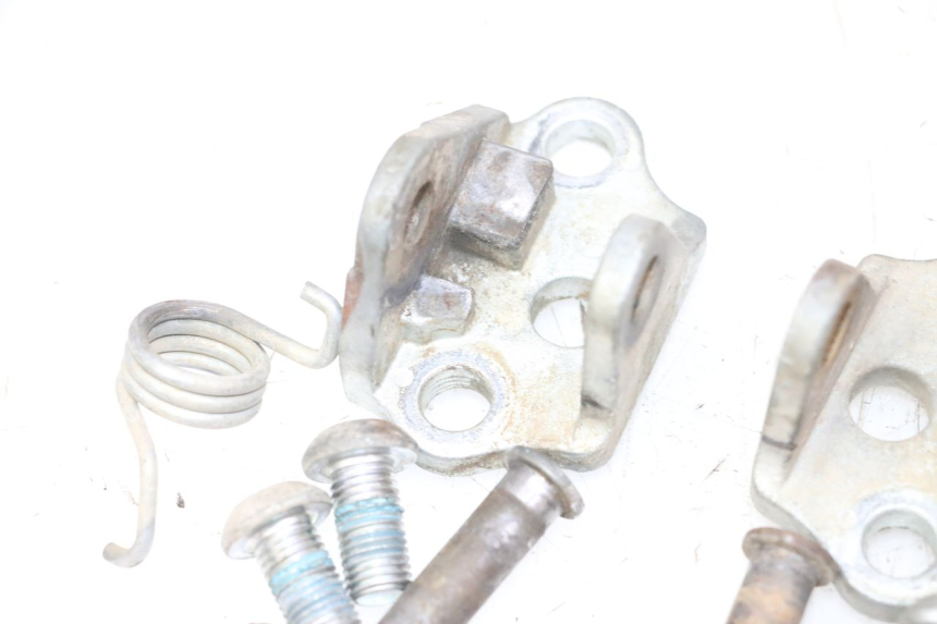 photo de PAIR FRONT MOUNT FOOTRESTS YAMAHA YZ-F YZF 250 (2014 - 2018)