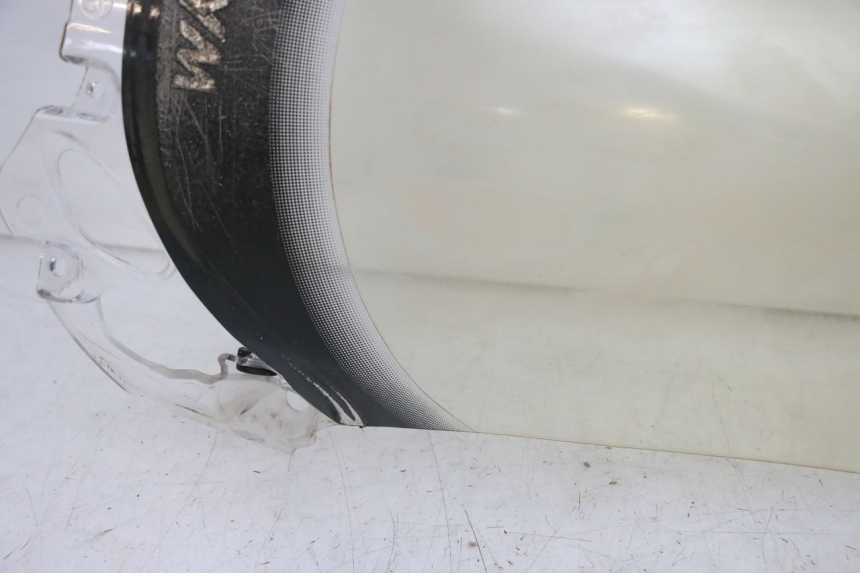 photo de WINDSCREEN SYM GTS EVO 125 (2009 - 2013) - High-resolution close-up