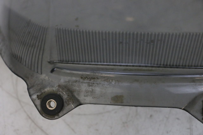 photo de WINDSCREEN PIAGGIO X8 125 (2004 - 2007) - Additional view of the item