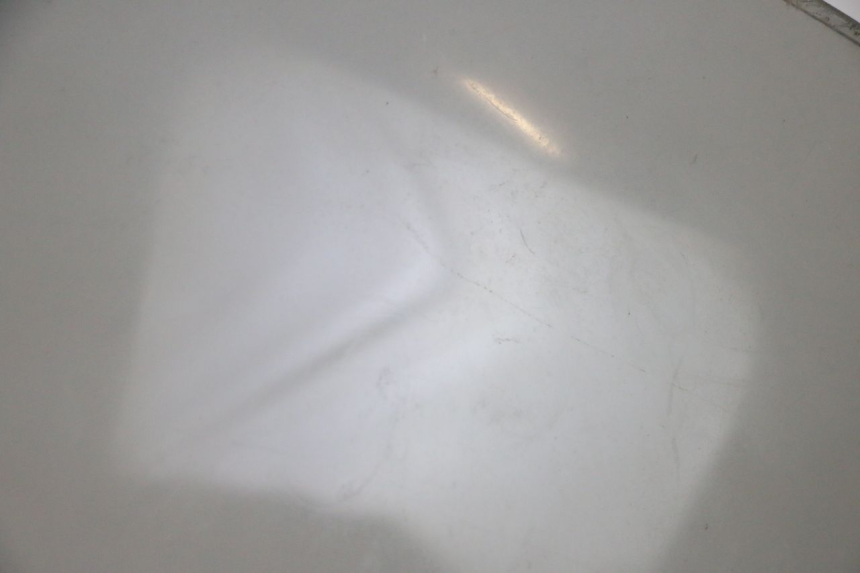 photo de WINDSCREEN PIAGGIO X8 125 (2004 - 2007) - Distinctive features