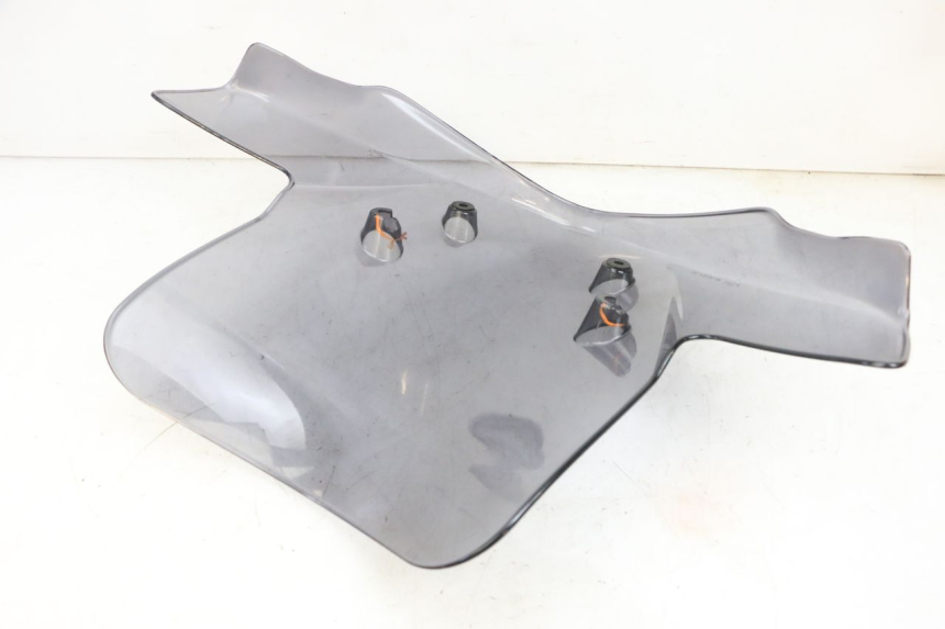 photo de WINDSCREEN YAMAHA YP MAJESTY 125 (2002 - 2006) - Surface and material condition