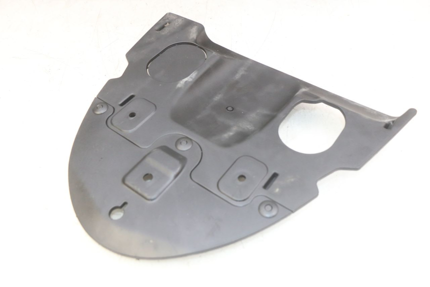 photo de REAR WHEEL HUGGER KYMCO AGILITY 16+ 4T 50 (2018 - 2023)
