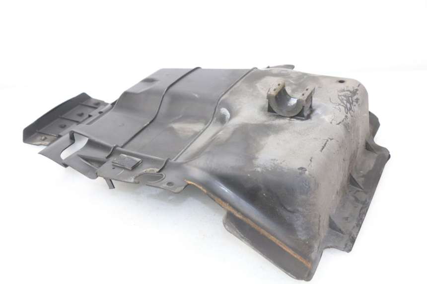 photo de REAR UNDERTRAY SUZUKI BURGMAN 650 (2002 - 2004)