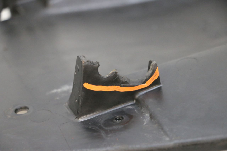 photo de REAR WHEEL HUGGER YAMAHA BW'S EASY 50 (2013 - 2016) - Fixing points details