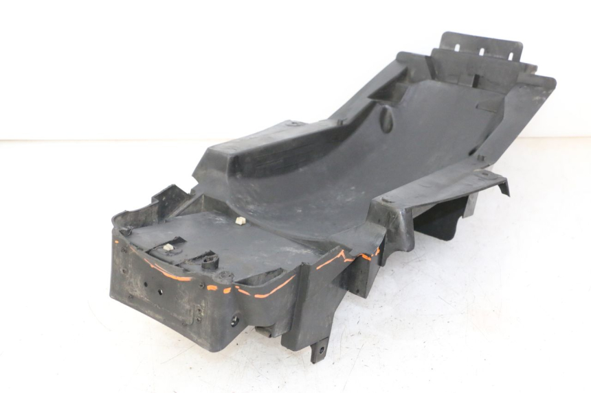 photo de REAR UNDERTRAY YAMAHA FZS FAZER 600 (2001 - 2003)