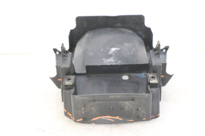 photo de REAR UNDERTRAY YAMAHA FZS FAZER 600 (2001 - 2003)