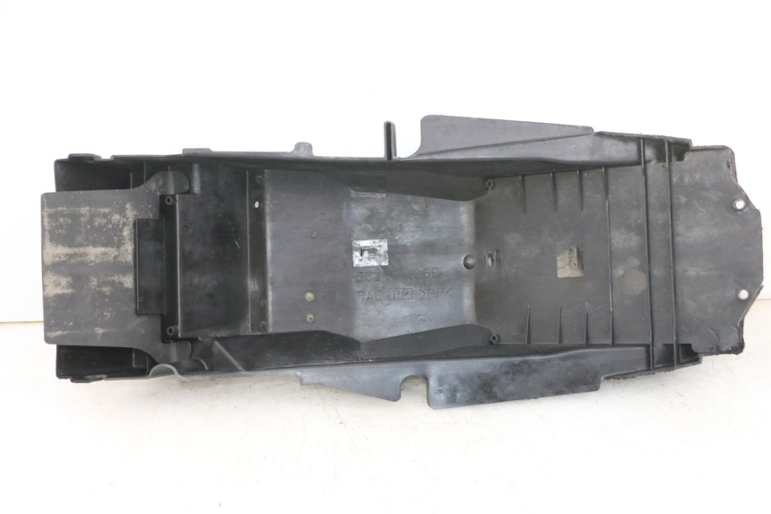 photo de REAR UNDERTRAY SUZUKI GSF N BANDIT 600 (1996 - 1999) - Fixing points details