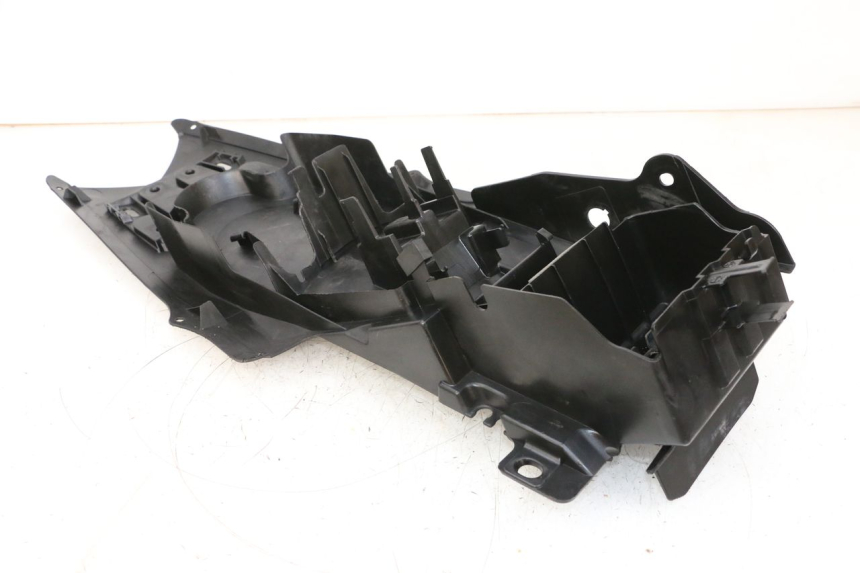 photo de REAR UNDERTRAY SUZUKI GSXR GSX-R 1000 (2003 - 2004) - Zoom on usage condition
