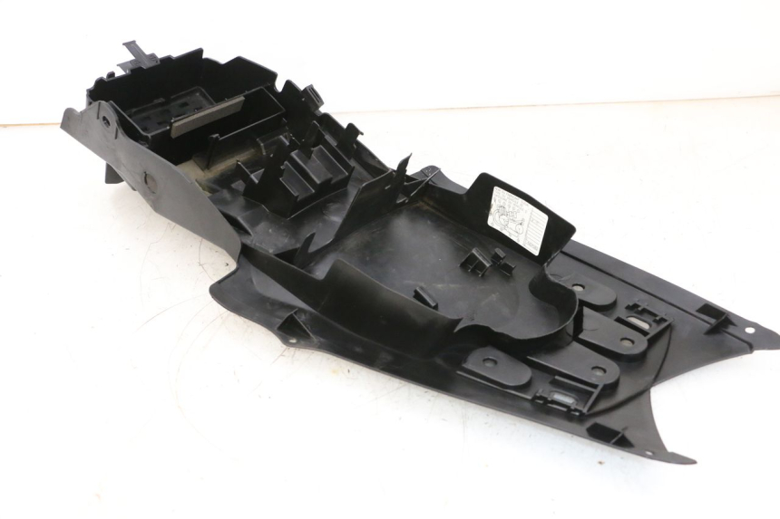 photo de REAR UNDERTRAY SUZUKI GSXR GSX-R 1000 (2003 - 2004) - Technical close-up