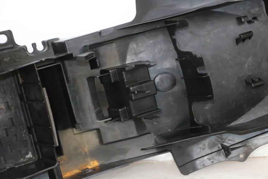 photo de REAR UNDERTRAY SUZUKI GSXR GSX-R 1000 (2003 - 2004) - Fixing points details