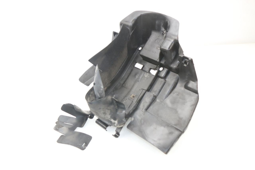 photo de REAR WHEEL HUGGER HONDA BALI EX 100 (1996 - 2000)