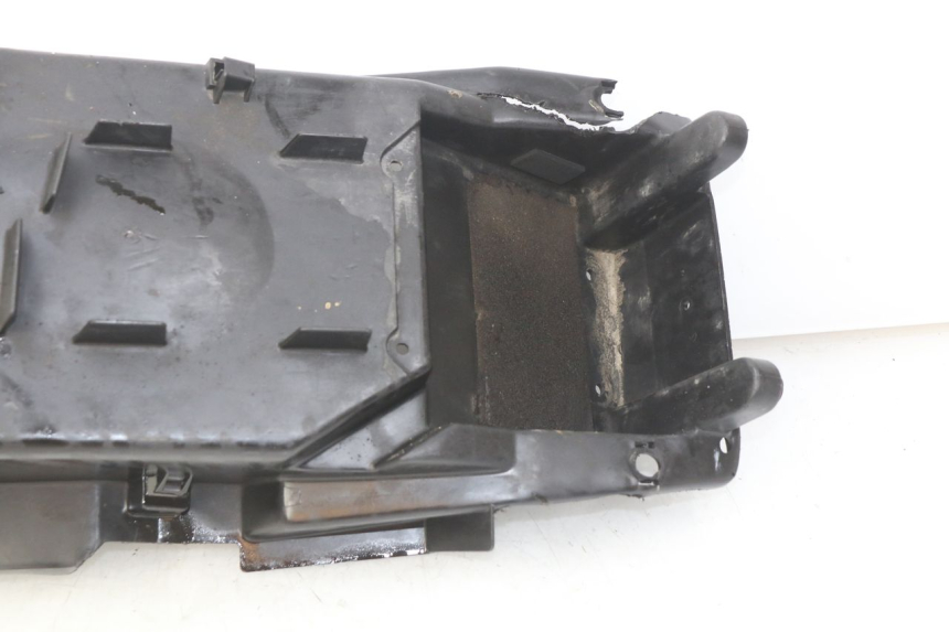 photo de REAR WHEEL HUGGER HONDA VFR FI RC46 800 (1998 - 2001)