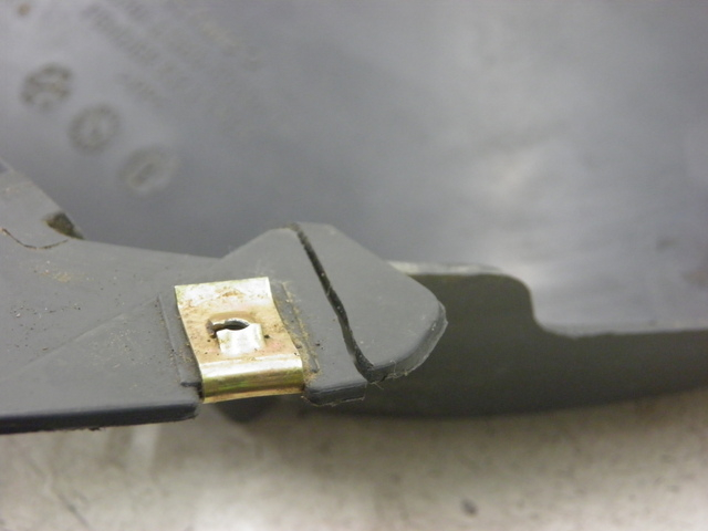 photo de REAR WHEEL HUGGER KYMCO AGILITY RS 2T 50 (2009 - 2013)