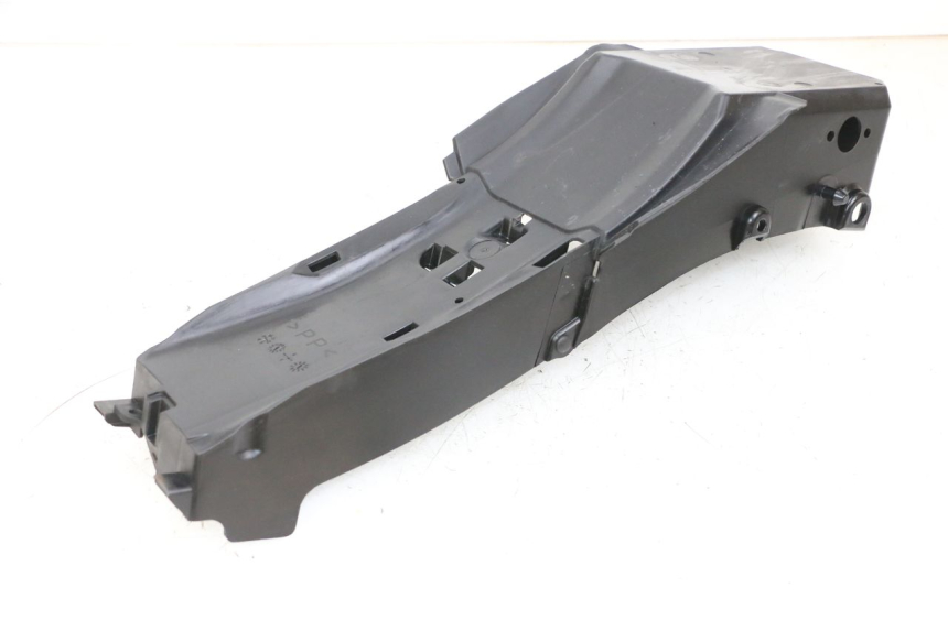 photo de REAR UNDERTRAY YAMAHA MT-07 MT07 ABS 700 (2018 - 2020) - Fixing points details