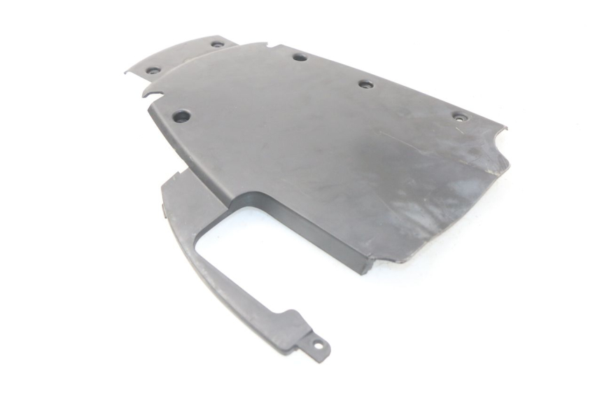 photo de REAR WHEEL HUGGER GILERA NEXUS 125 (2009 - 2013)