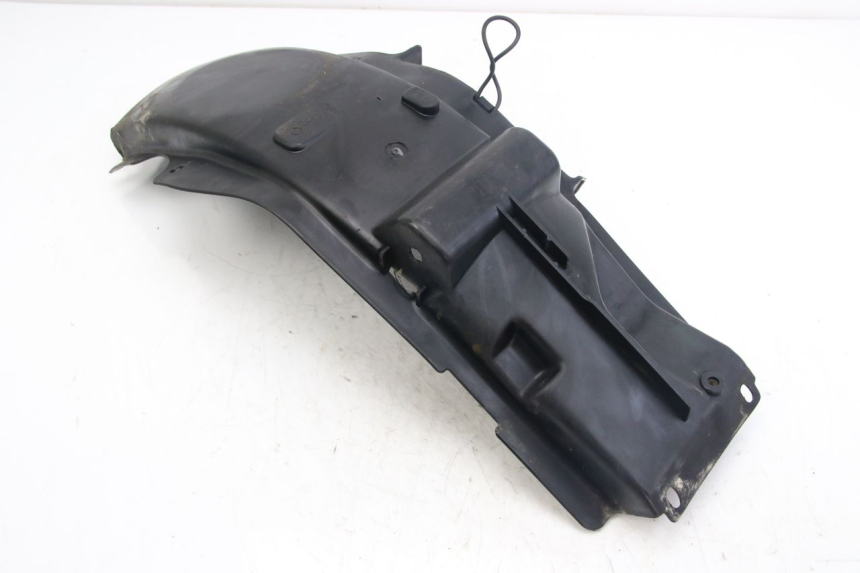 photo de REAR WHEEL HUGGER HYOSUNG RT KARION 125 (2003 - 2007)