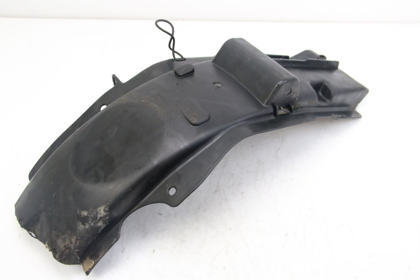 photo de REAR WHEEL HUGGER HYOSUNG RT KARION 125 (2003 - 2007)