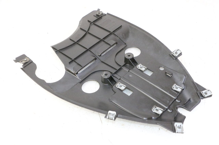 photo de REAR WHEEL HUGGER APRILIA SR R 2T LC 50 (2018 - 2021)