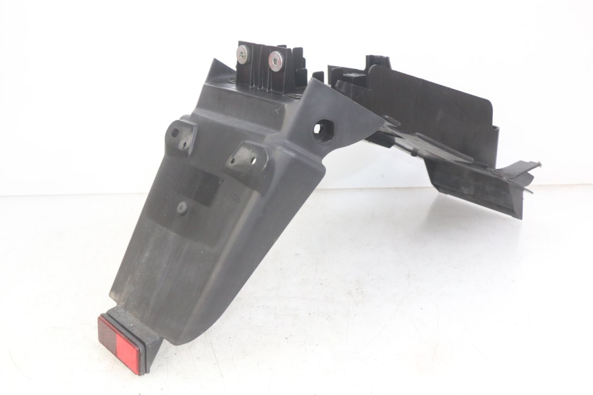 photo de REAR WHEEL HUGGER DAELIM VJ ROADWIN FI 125 (2008 - 2017)