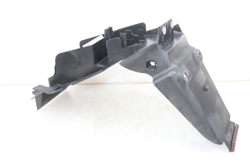 photo de REAR WHEEL HUGGER DAELIM VJ ROADWIN FI 125 (2008 - 2017) - Alternative perspective