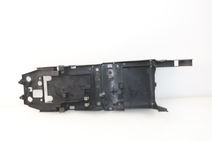 photo de REAR UNDERTRAY YAMAHA FZ8 800 (2010 - 2016)