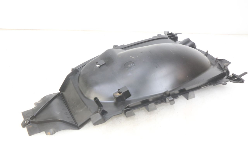 photo de REAR WHEEL HUGGER YAMAHA HW XENTER 125 (2011 - 2017)