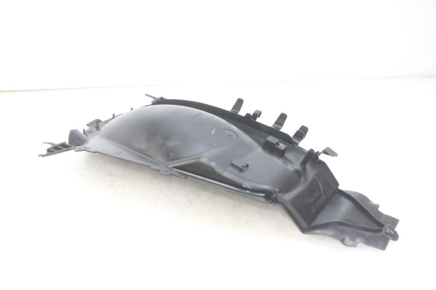 photo de REAR WHEEL HUGGER YAMAHA HW XENTER 125 (2011 - 2017)