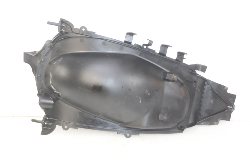 photo de REAR WHEEL HUGGER YAMAHA HW XENTER 125 (2011 - 2017)