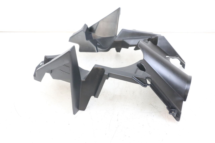 photo de FRONT WHEEL AXLE YAMAHA AEROX 2T 50 (2013 - 2017)