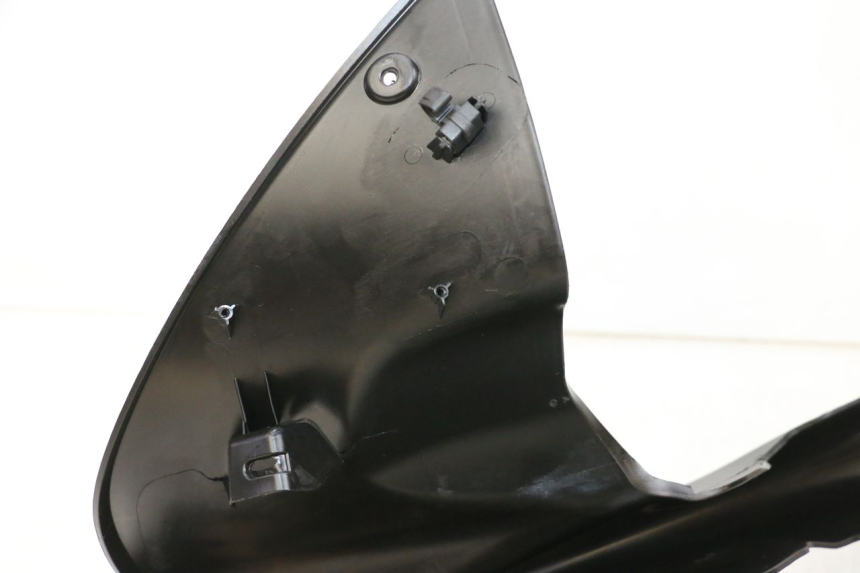photo de FRONT UNDERTRAY PIAGGIO MP3 HPE 300 (2019 - 2026) - Alternative perspective