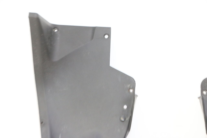 photo de FRONT UNDERTRAY PIAGGIO MP3 RL 250 (2007 - 2010)