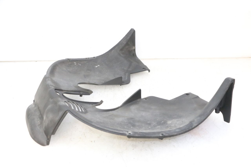 photo de FRONT WHEEL AXLE PIAGGIO MP3 500 (2011 - 2015)