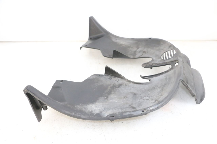 photo de FRONT UNDERTRAY PIAGGIO MP3 500 (2016 - 2018) - Technical close-up