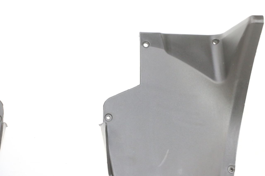 photo de FRONT UNDERTRAY PIAGGIO MP3 RL 250 (2007 - 2010) - Component zoom