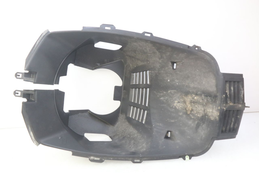 photo de FRONT WHEEL AXLE PEUGEOT CITYSTAR 125 (2011 - 2017)
