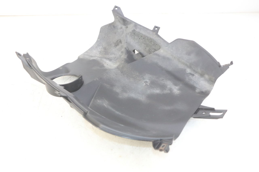 photo de FRONT WHEEL AXLE YAMAHA HW XENTER 125 (2011 - 2017)
