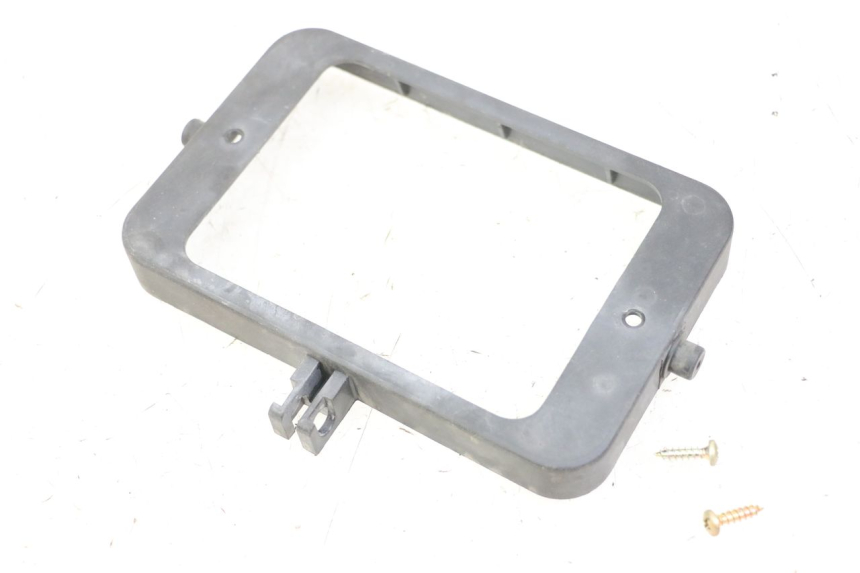 photo de HEADLIGHT BRACKET SUZUKI CP 80 (1985 - 1996)