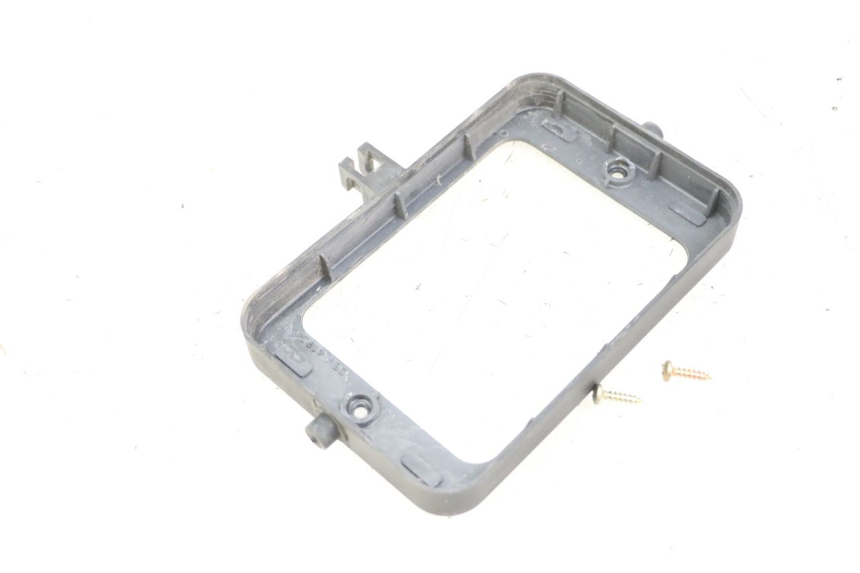 photo de HEADLIGHT BRACKET SUZUKI CP 80 (1985 - 1996)