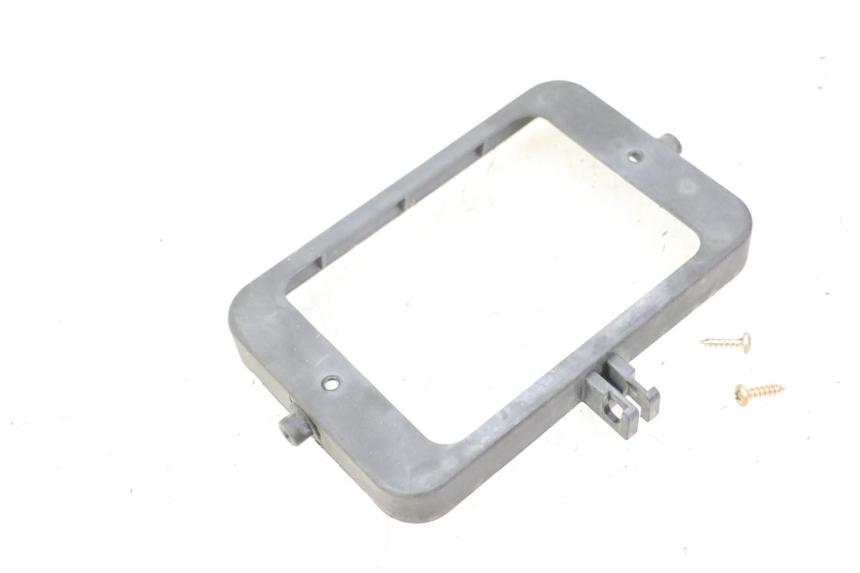 photo de HEADLIGHT BRACKET SUZUKI CP 80 (1985 - 1996)